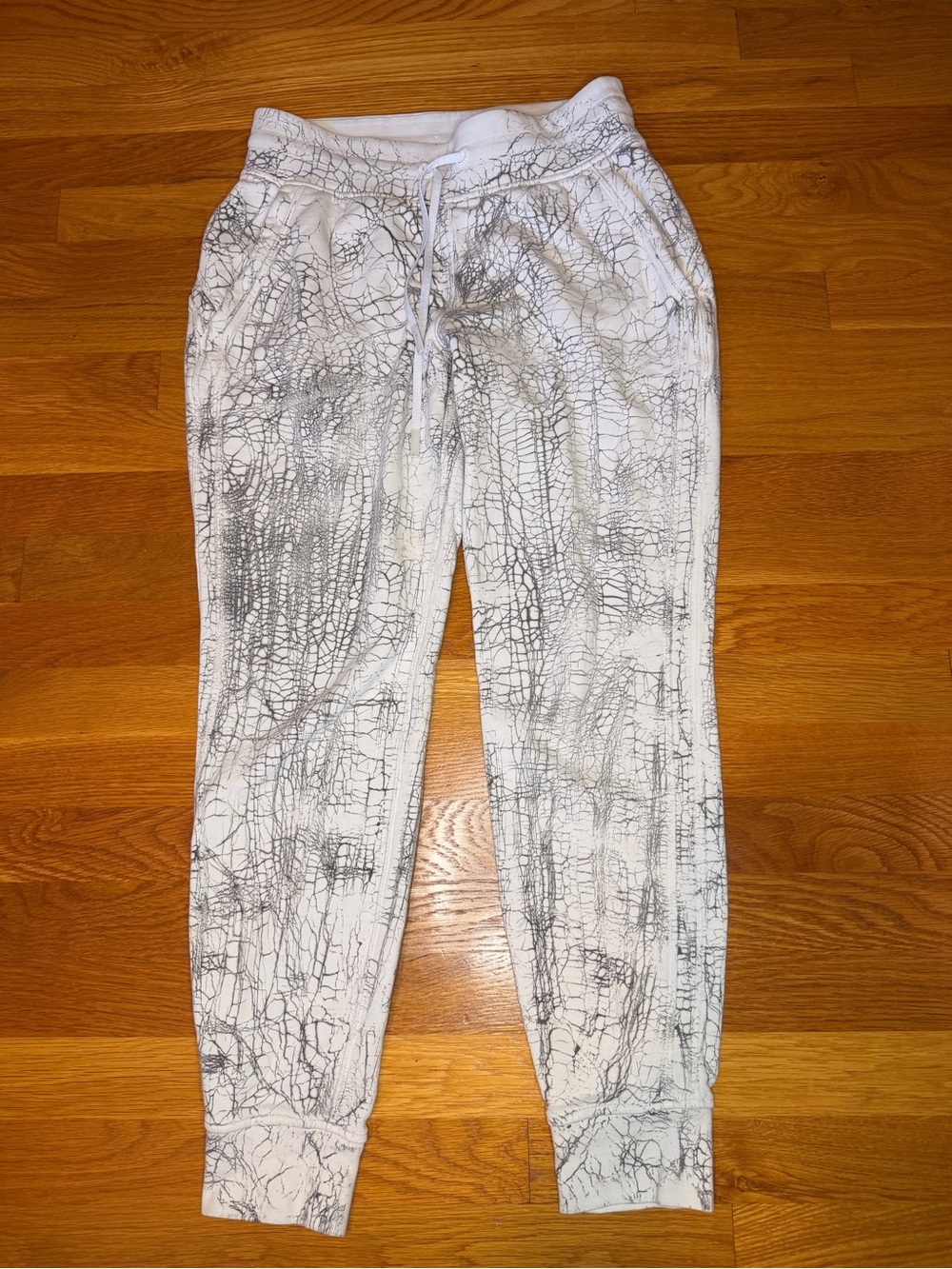 Lululemon Warm Down Jogger 7/8 Thread Dye White Black Size 6